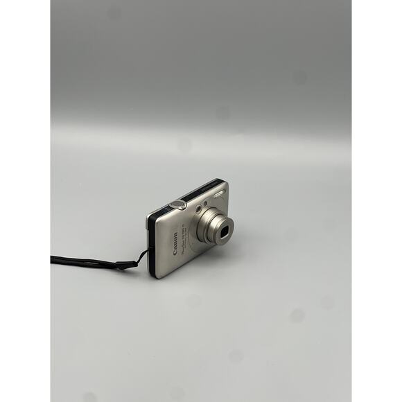 📸 Canon PowerShot SD780 IS Digital Camera | 12.1MP | Silver - Picture 3 of 6